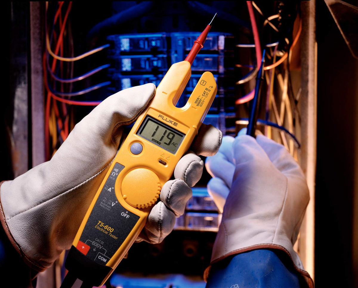 Voltage Continuity and Current Tester D74240