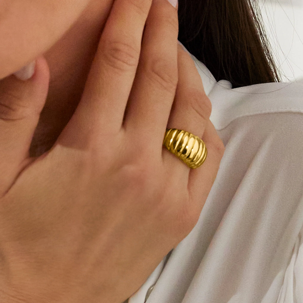 18kt Yellow Gold Electroform Dome Ring Y6306